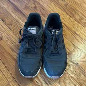 Women’s Adidas sneaker